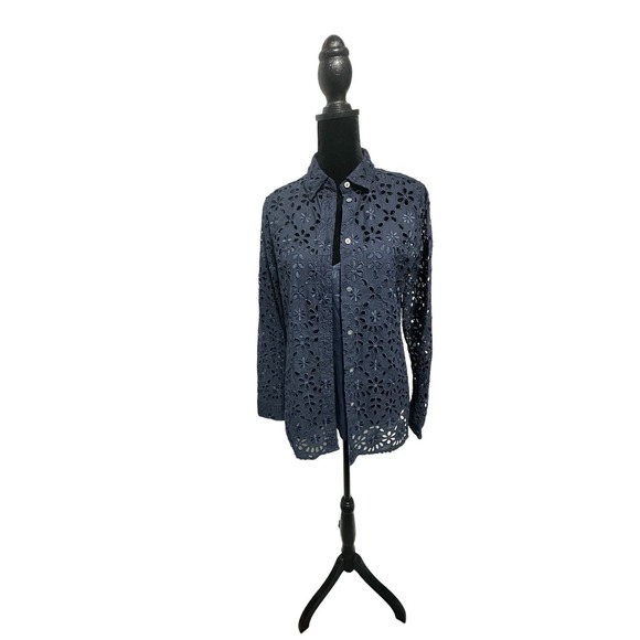 J. Crew‎ Women's Size 4 Blue Embroidered Eyelet Long Sleeve Button-Up Shirt - Picture 1 of 7